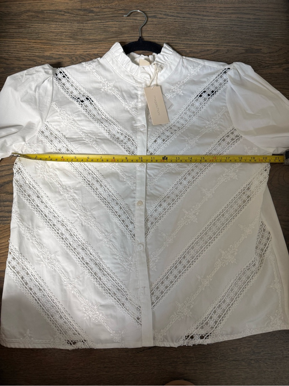 NWT Magaschoni White Embroidered Lace Button-Up Blouse size M. - Picture 5 of 6